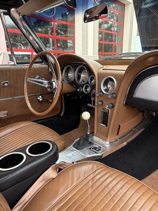 1963 Chevrolet Corvette C2 - Image 17 of 19