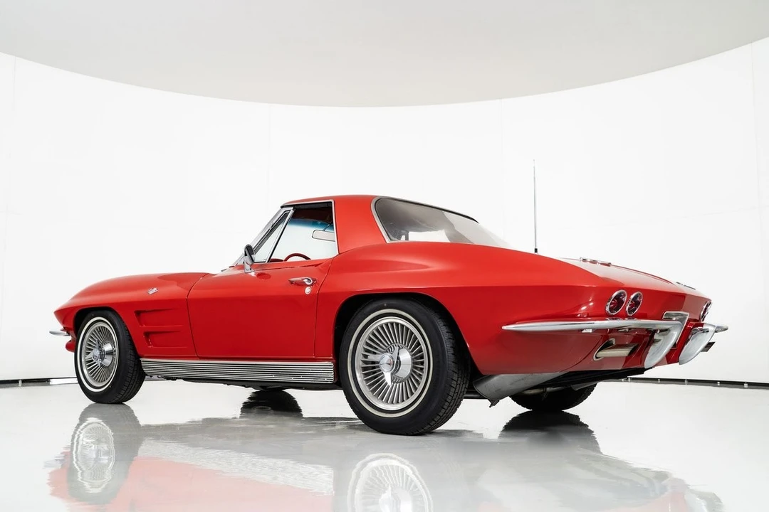1963 Chevrolet Corvette C2 - Image 22 of 31