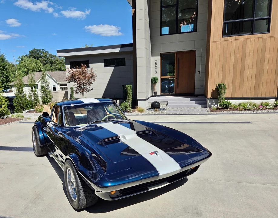 1963 Chevrolet Corvette C2 - Image 5 of 31
