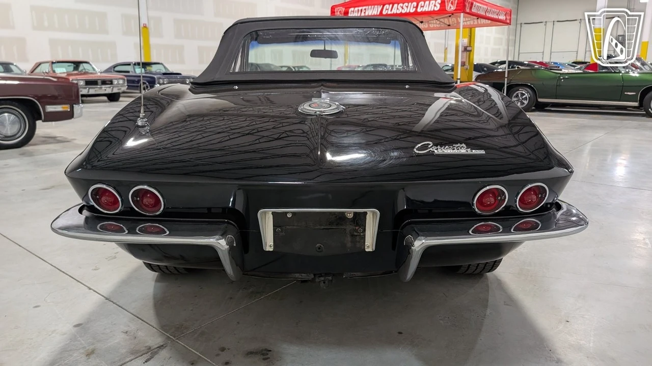 1963 Chevrolet Corvette C2 - Image 12 of 31