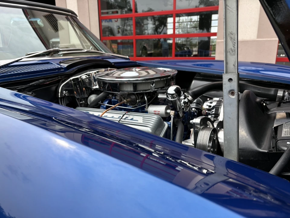 1963 Chevrolet Corvette C2 - Image 18 of 19