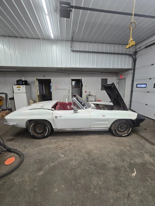 1963 Chevrolet Corvette C2 - Image 4 of 18