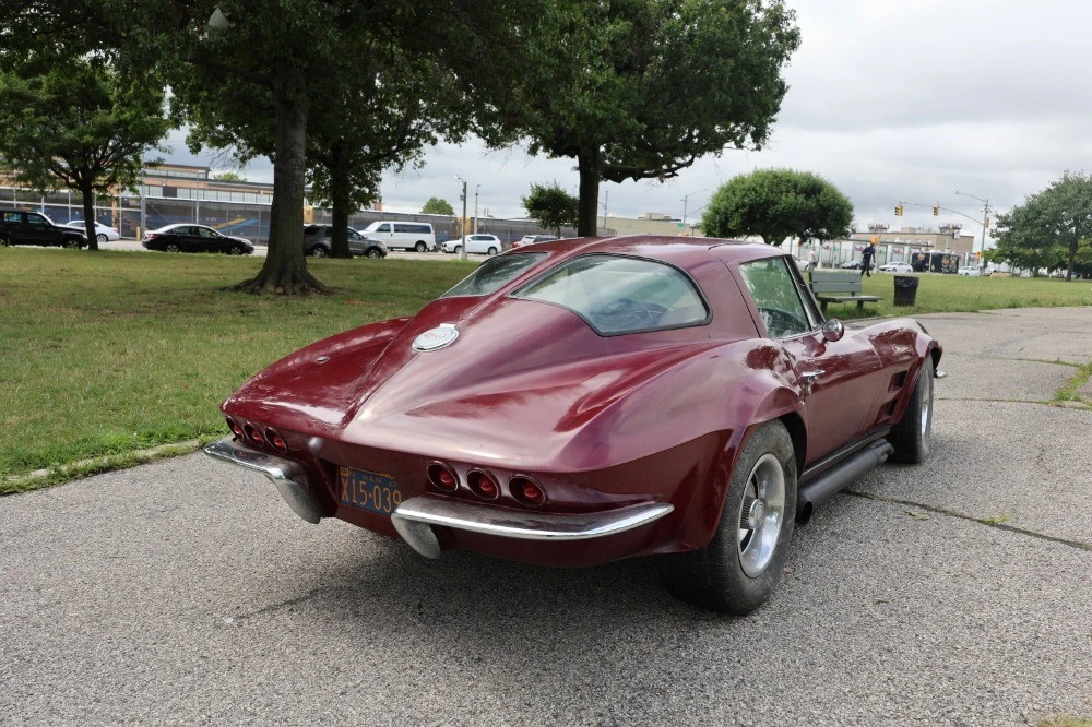 1963 Chevrolet Corvette C2 - Image 5 of 8