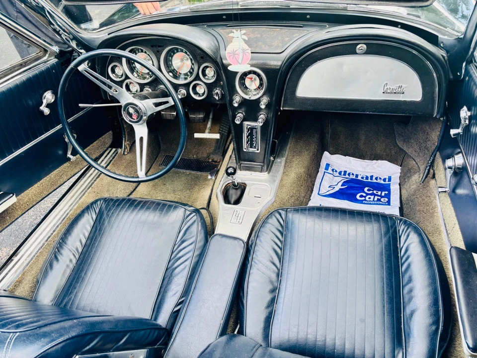 1963 Chevrolet Corvette C2 - Image 6 of 10