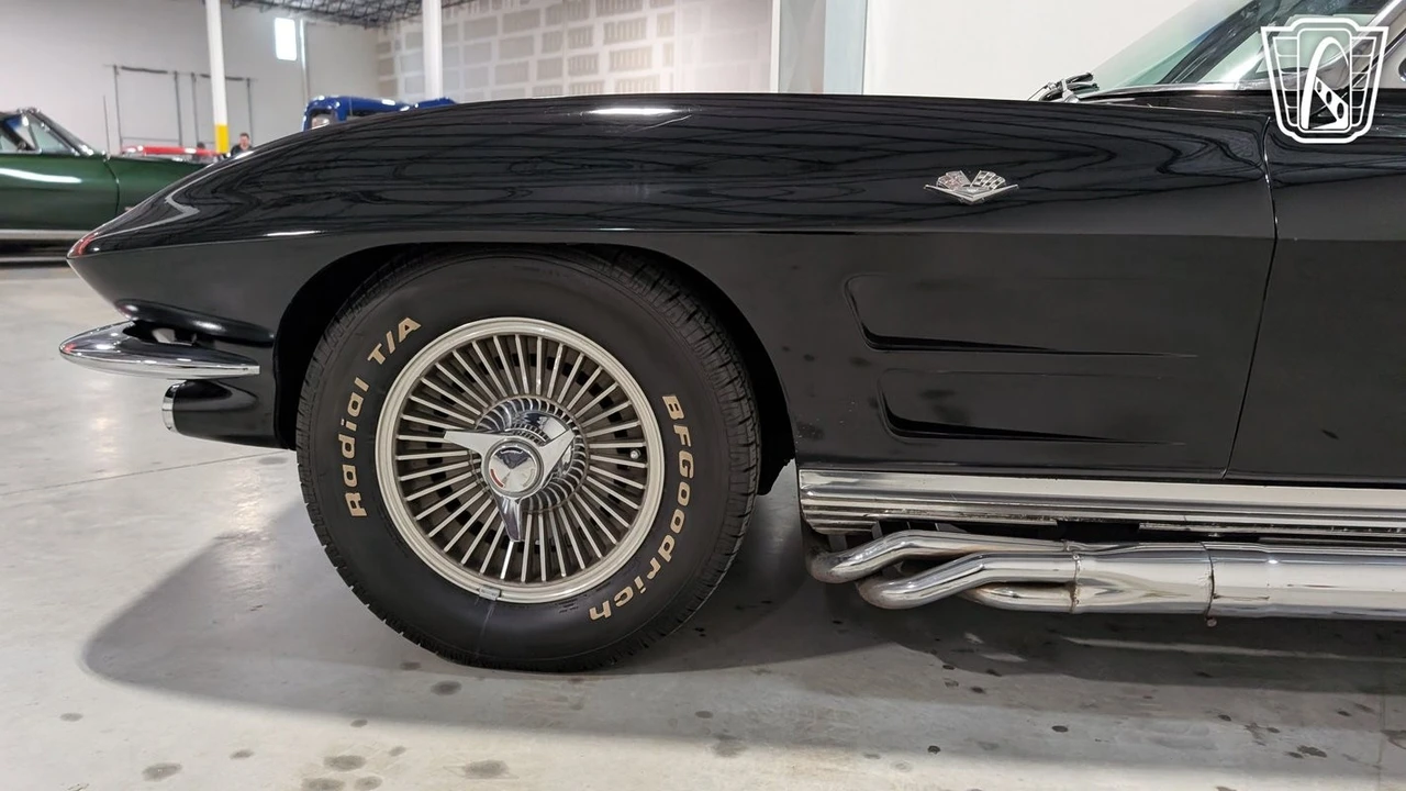1963 Chevrolet Corvette C2 - Image 27 of 31