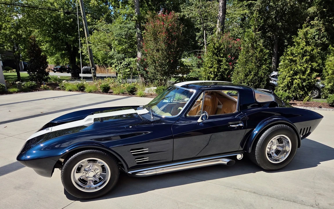 1963 Chevrolet Corvette C2 - Image 9 of 31