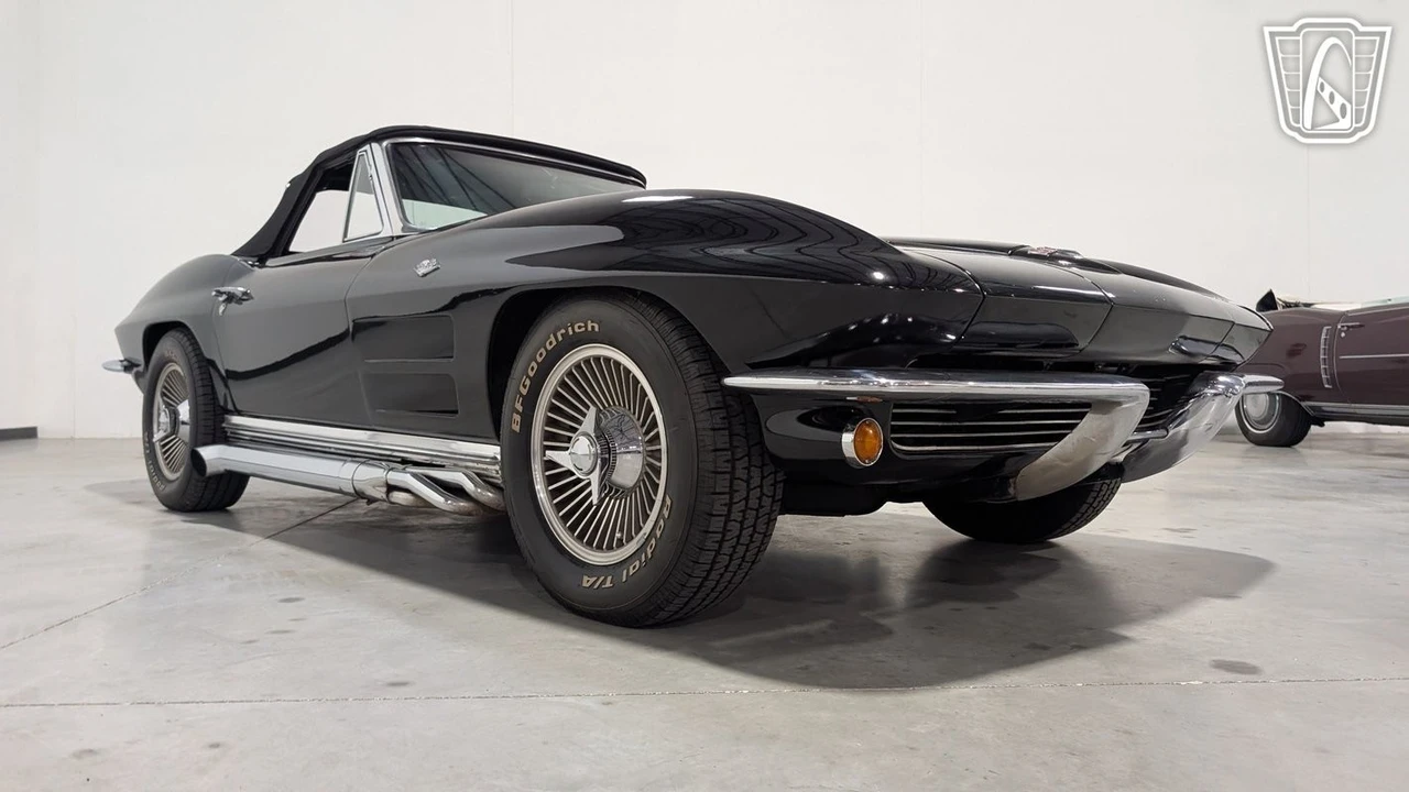 1963 Chevrolet Corvette C2 - Image 22 of 31