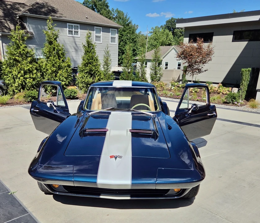 1963 Chevrolet Corvette C2 - Image 26 of 31