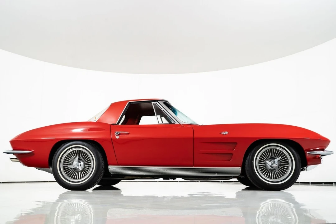 1963 Chevrolet Corvette C2 - Image 25 of 31