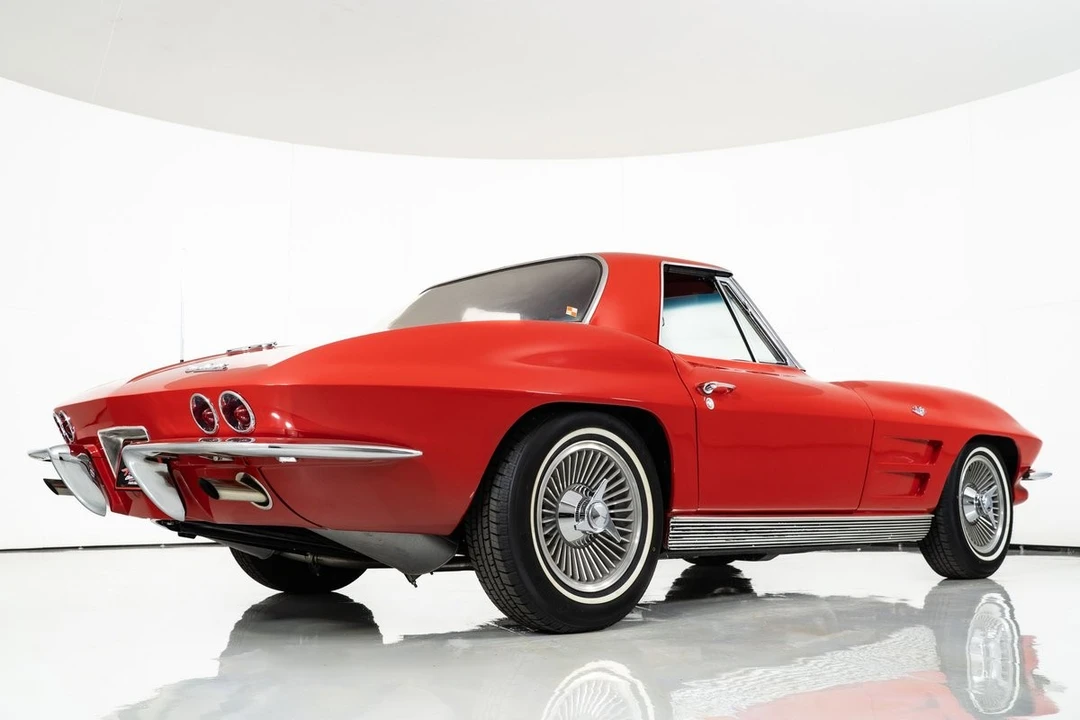 1963 Chevrolet Corvette C2 - Image 24 of 31