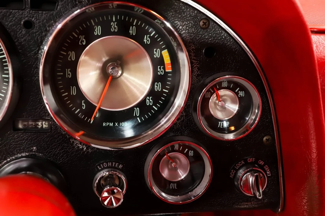 1963 Chevrolet Corvette C2 - Image 20 of 31