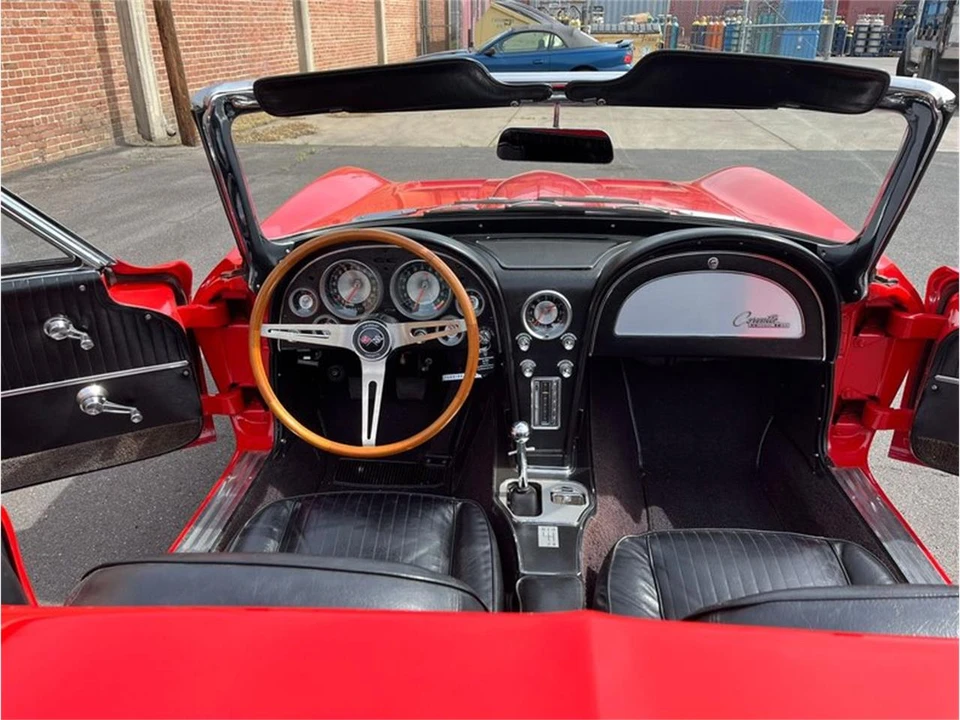 1963 Chevrolet Corvette C2 - Image 20 of 31
