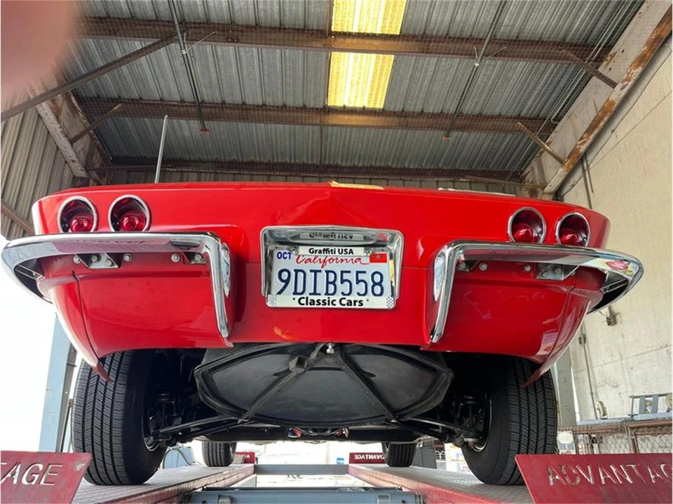 1963 Chevrolet Corvette C2 - Image 23 of 31