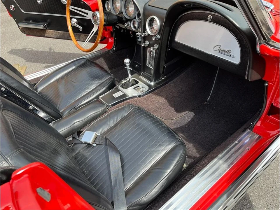 1963 Chevrolet Corvette C2 - Image 22 of 31