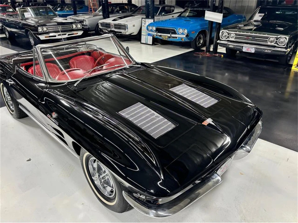 1963 Chevrolet Corvette C2 - Image 18 of 31