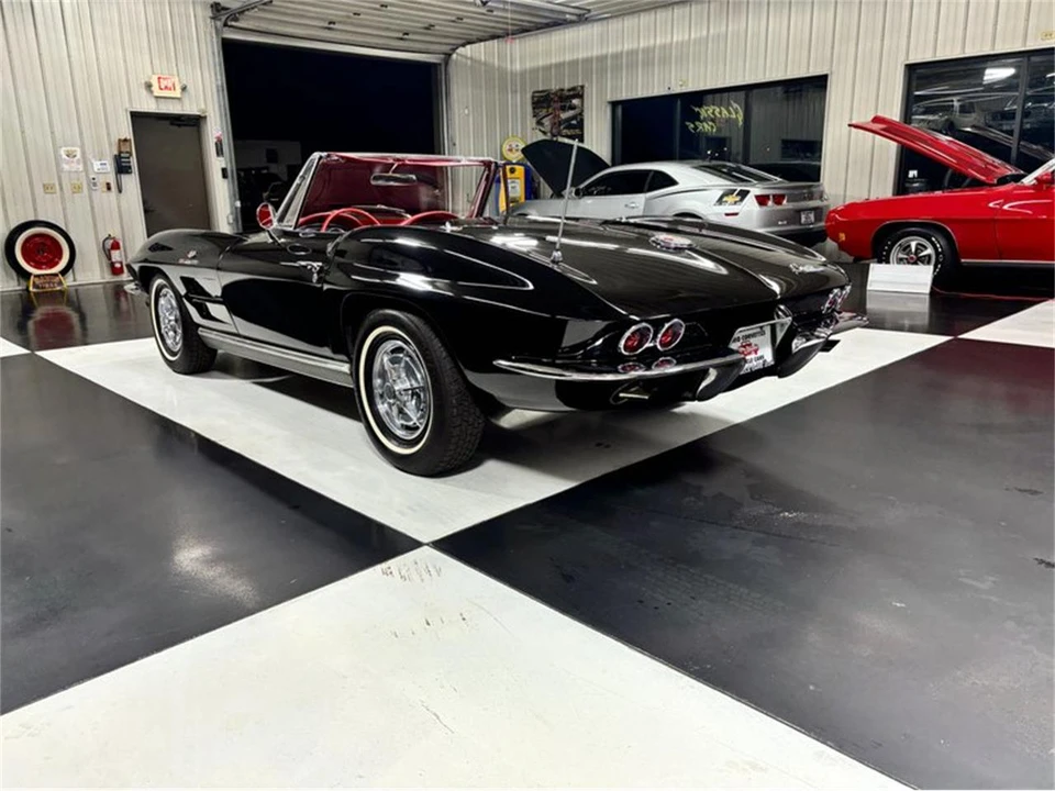 1963 Chevrolet Corvette C2 - Image 12 of 31