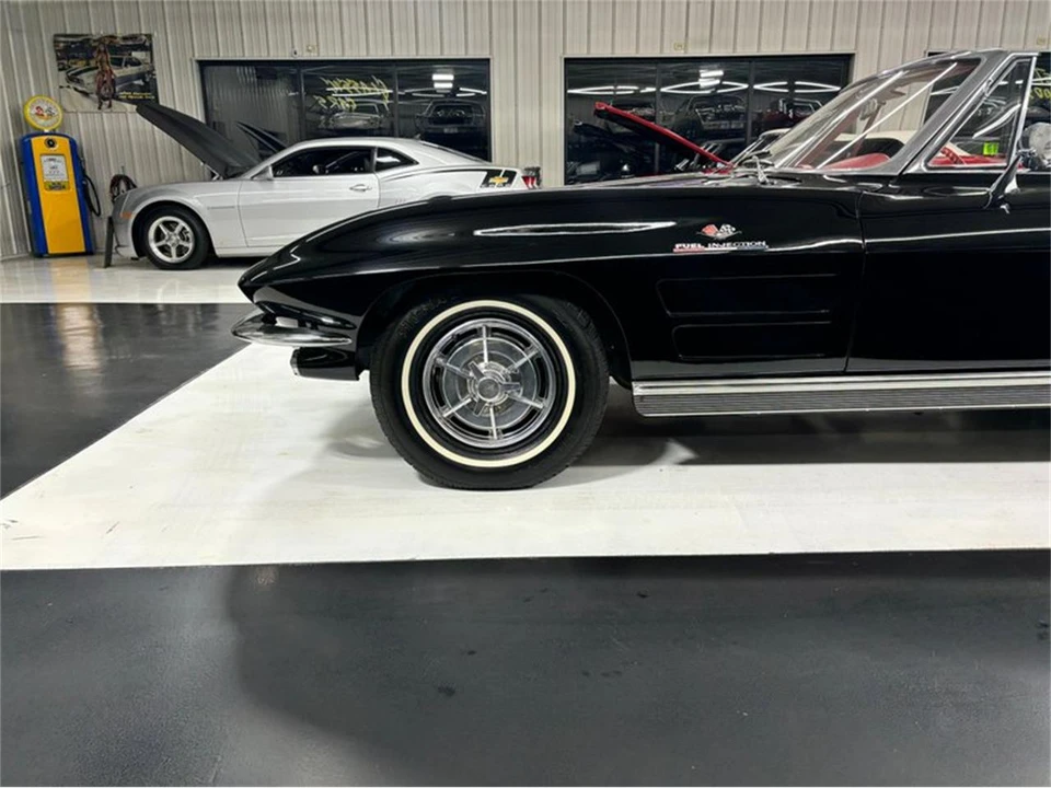 1963 Chevrolet Corvette C2 - Image 15 of 31