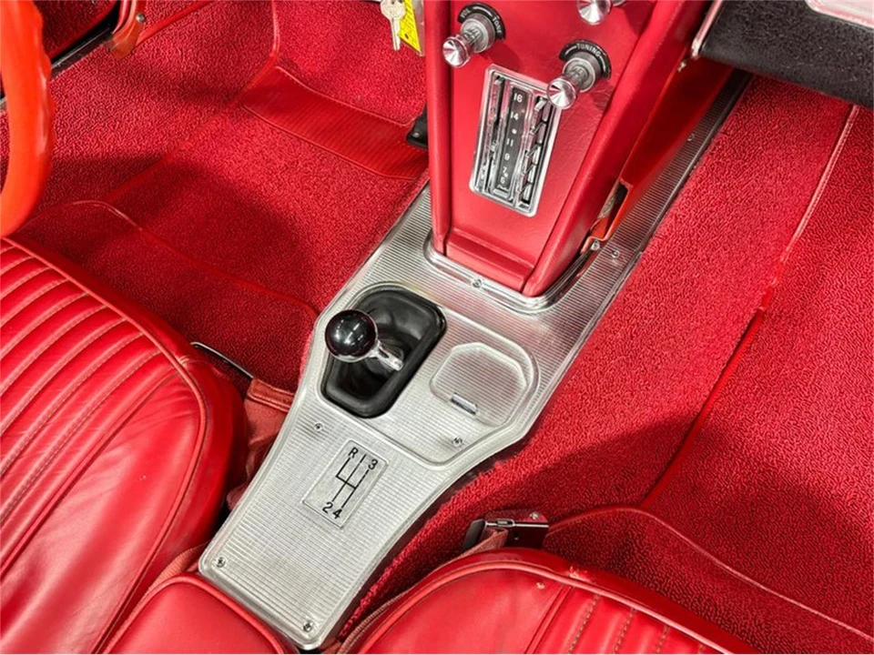1963 Chevrolet Corvette C2 - Image 23 of 31