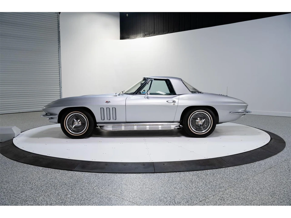 1963 Chevrolet Corvette C2 - Image 3 of 31
