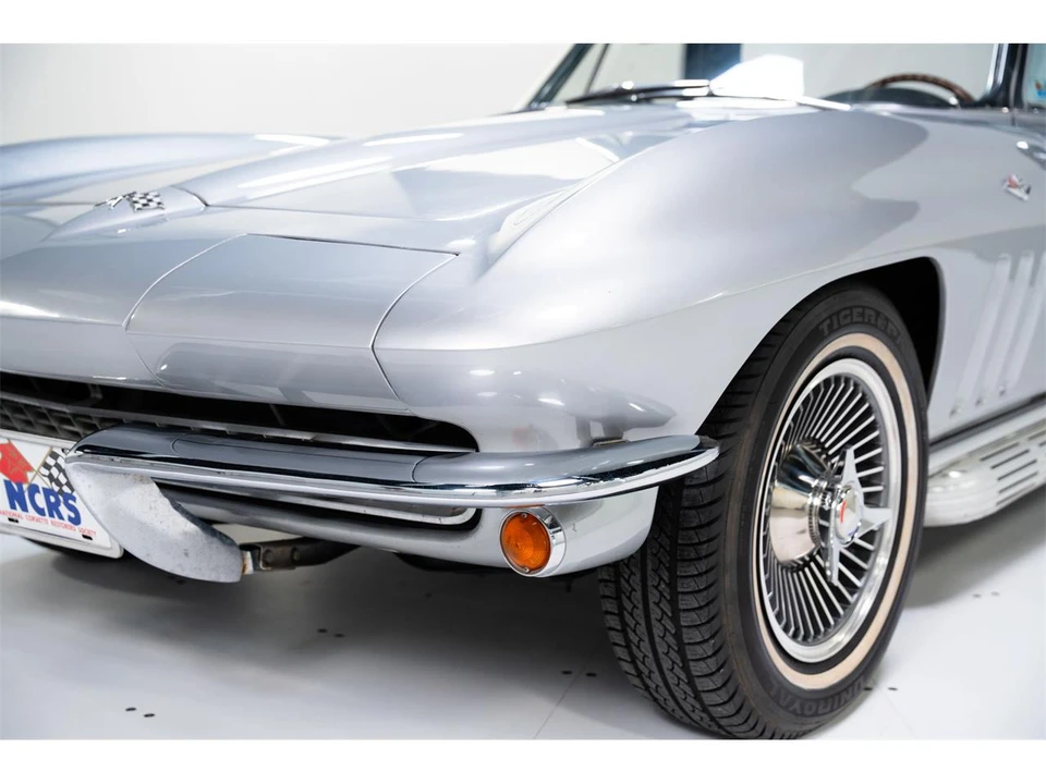 1963 Chevrolet Corvette C2 - Image 10 of 31