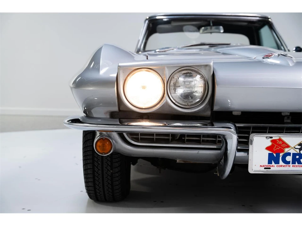 1963 Chevrolet Corvette C2 - Image 13 of 31