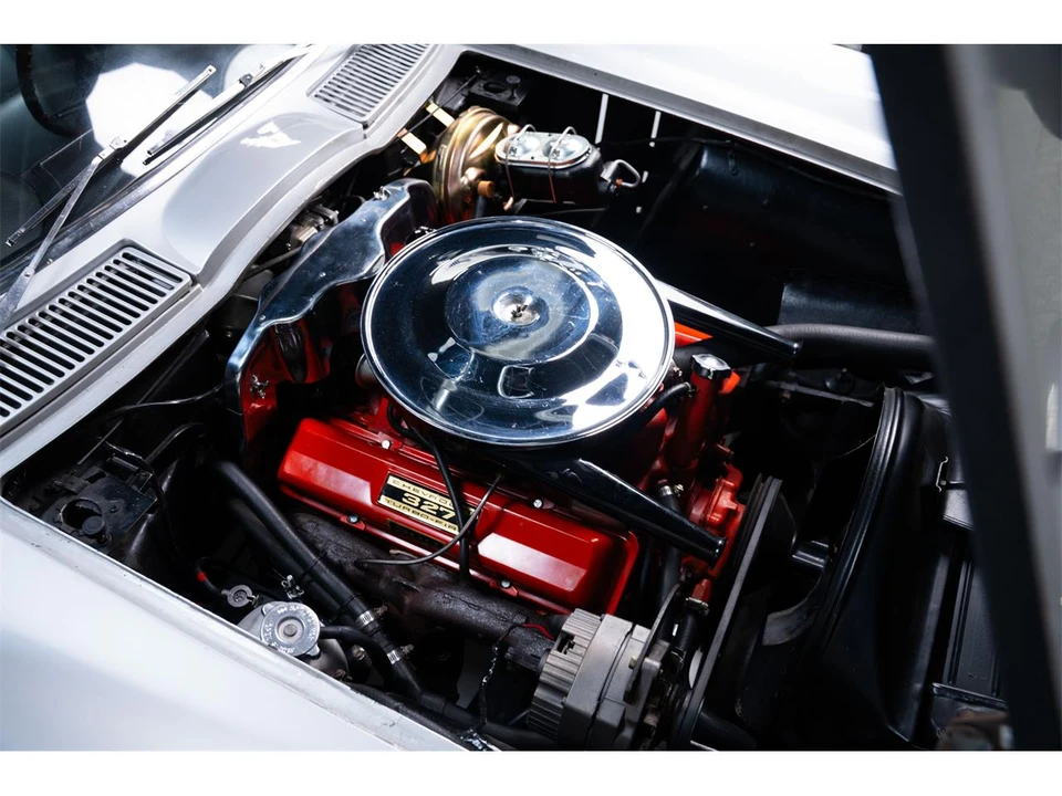1963 Chevrolet Corvette C2 - Image 18 of 31