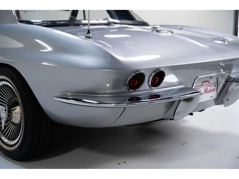 1963 Chevrolet Corvette C2 - Image 24 of 31