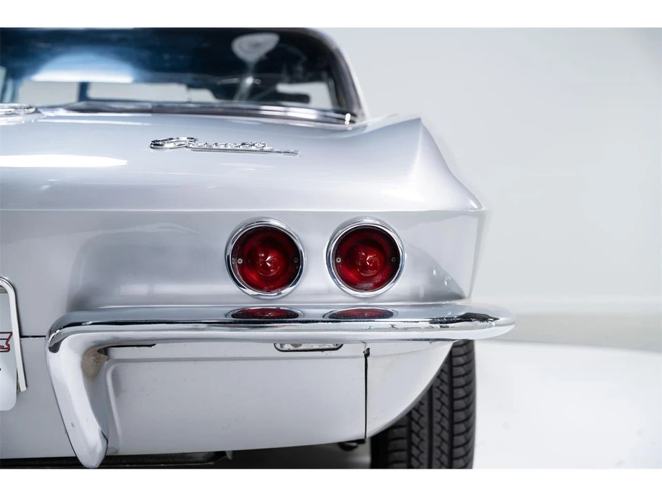 1963 Chevrolet Corvette C2 - Image 23 of 31