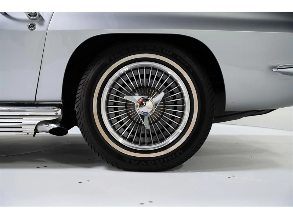 1963 Chevrolet Corvette C2 - Image 28 of 31