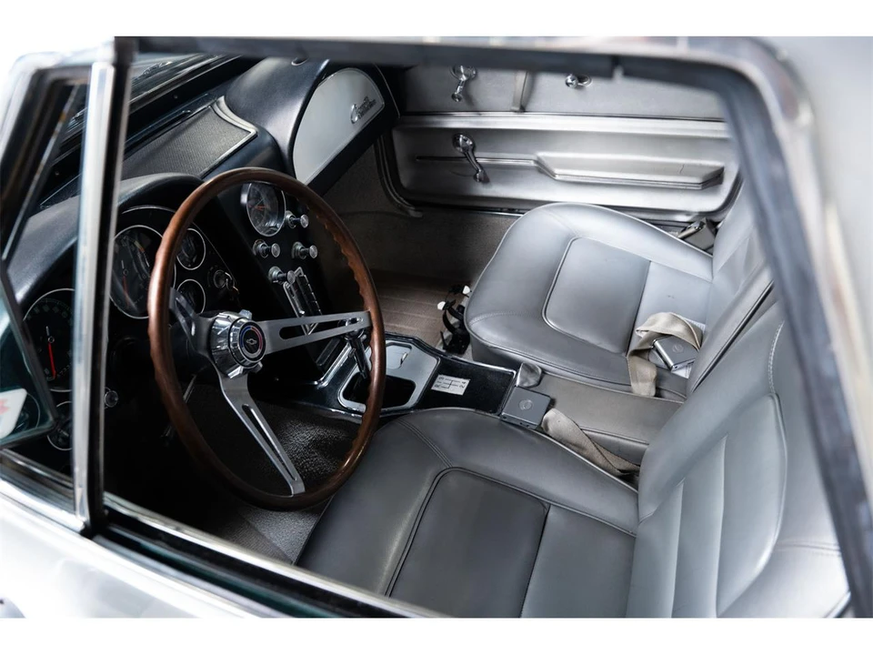 1963 Chevrolet Corvette C2 - Image 31 of 31