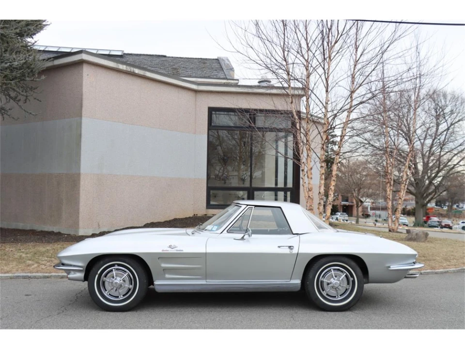 1963 Chevrolet Corvette C2 - Image 4 of 8