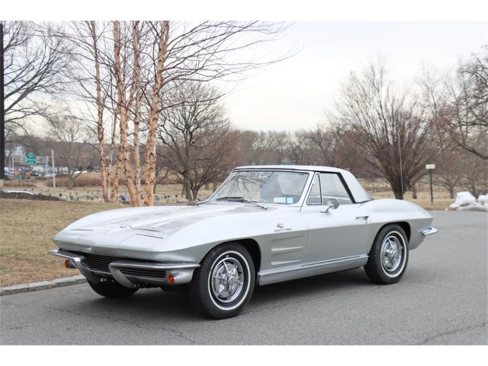 1963 Chevrolet Corvette C2 - Image 2 of 8