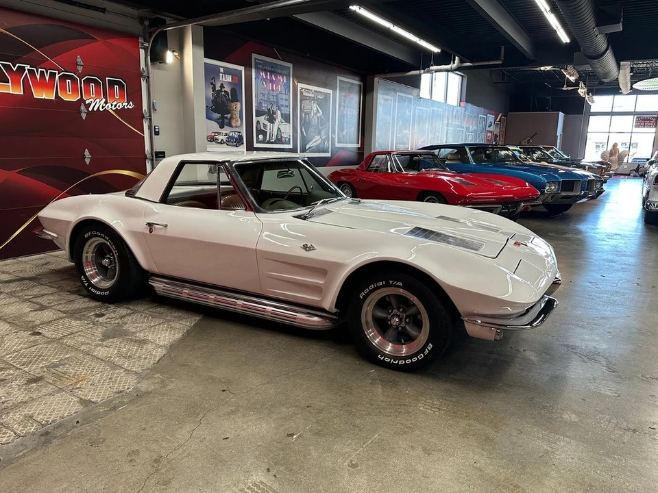 1963 Chevrolet Corvette C2 - Image 11 of 31