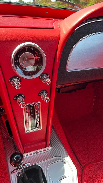 1963 Chevrolet Corvette C2 - Image 13 of 30