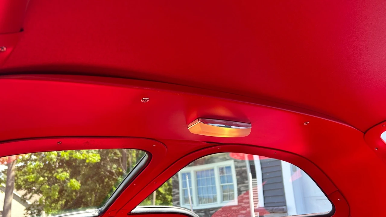 1963 Chevrolet Corvette C2 - Image 17 of 30