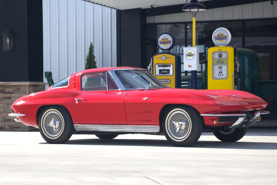 1963 Chevrolet Corvette C2 - Image 30 of 31