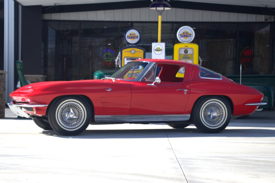 1963 Chevrolet Corvette C2 - Image 15 of 31