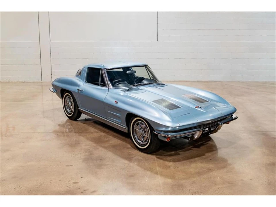 1963 Chevrolet Corvette C2 - Image 2 of 4