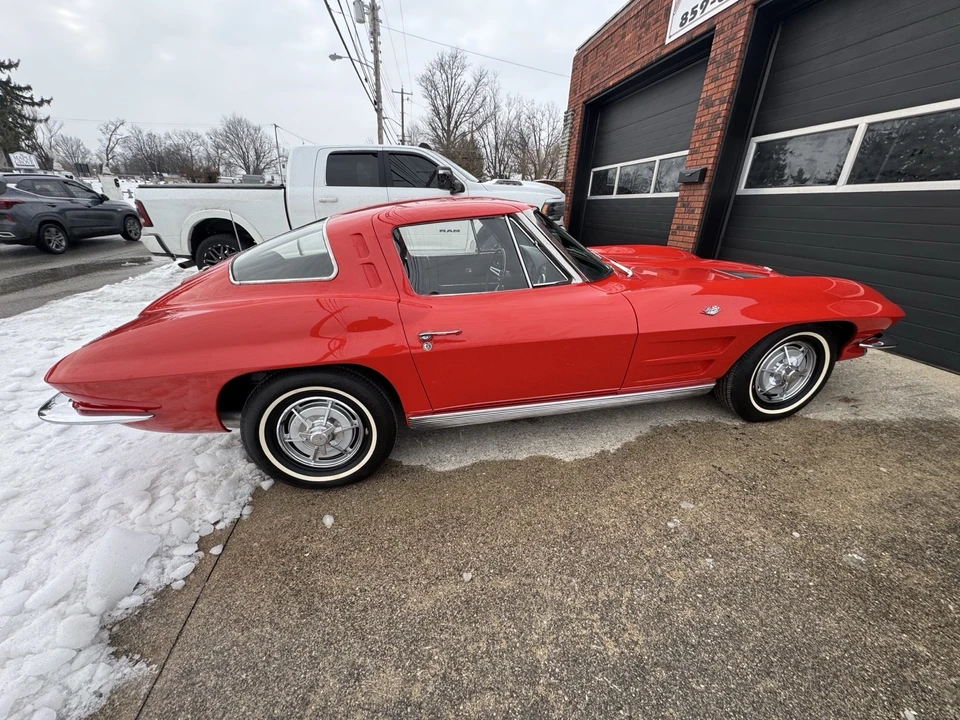 1963 Chevrolet Corvette C2 - Image 18 of 21