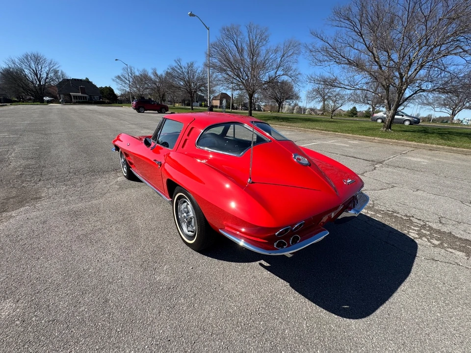 1963 Chevrolet Corvette C2 - Image 3 of 21