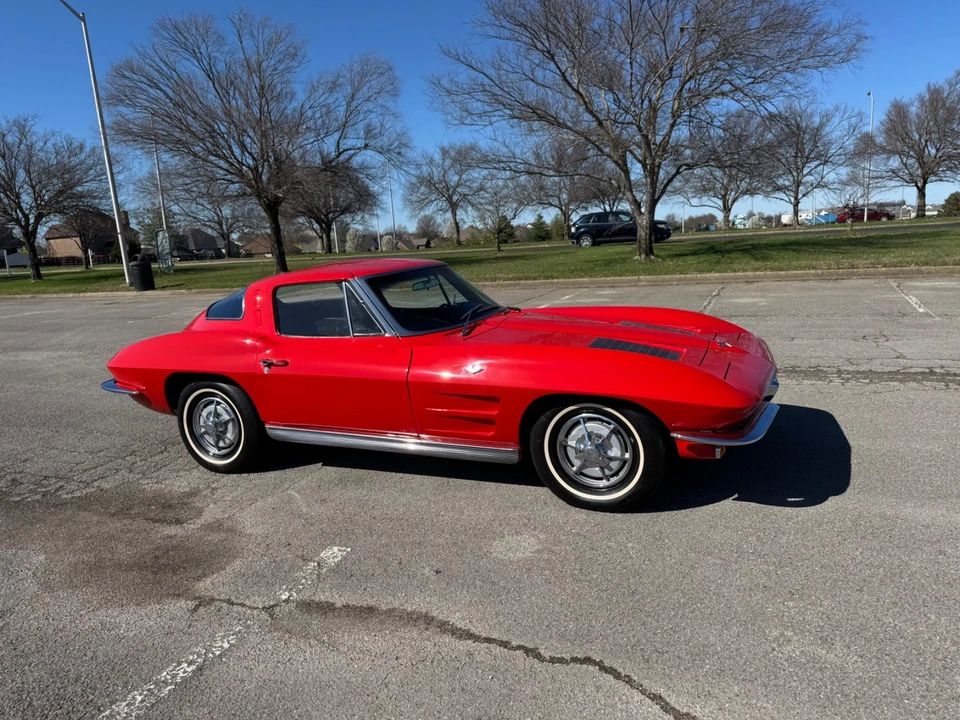 1963 Chevrolet Corvette C2 - Image 14 of 21