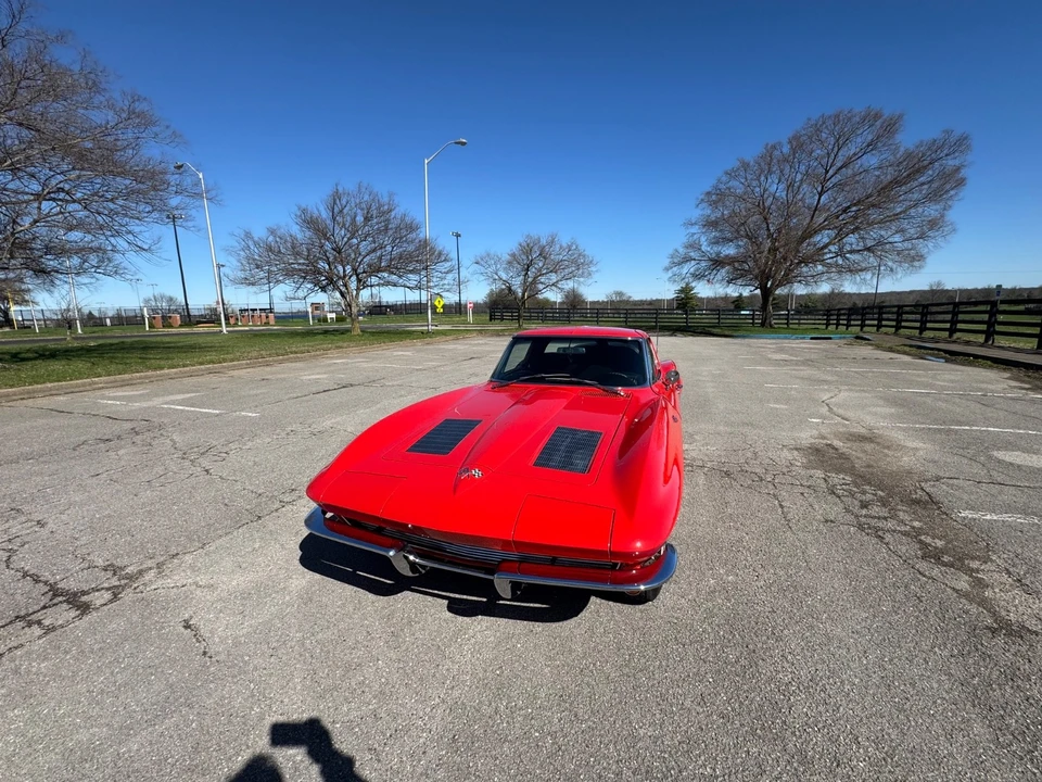 1963 Chevrolet Corvette C2 - Image 10 of 21