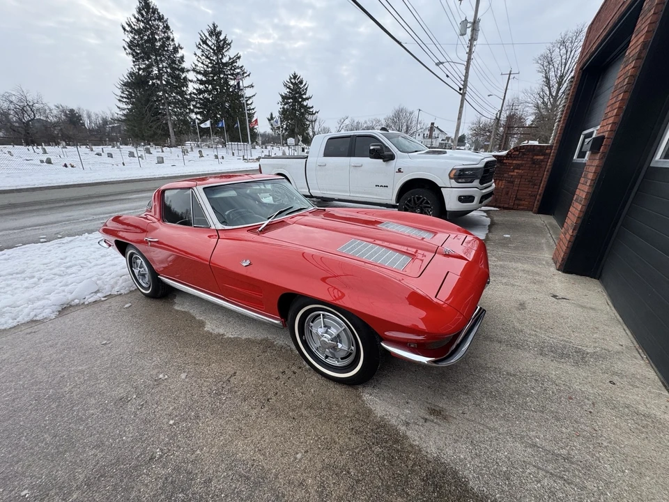 1963 Chevrolet Corvette C2 - Image 14 of 21