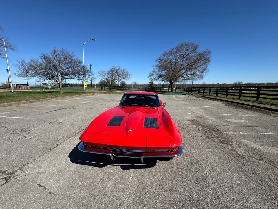 1963 Chevrolet Corvette C2 - Image 11 of 21