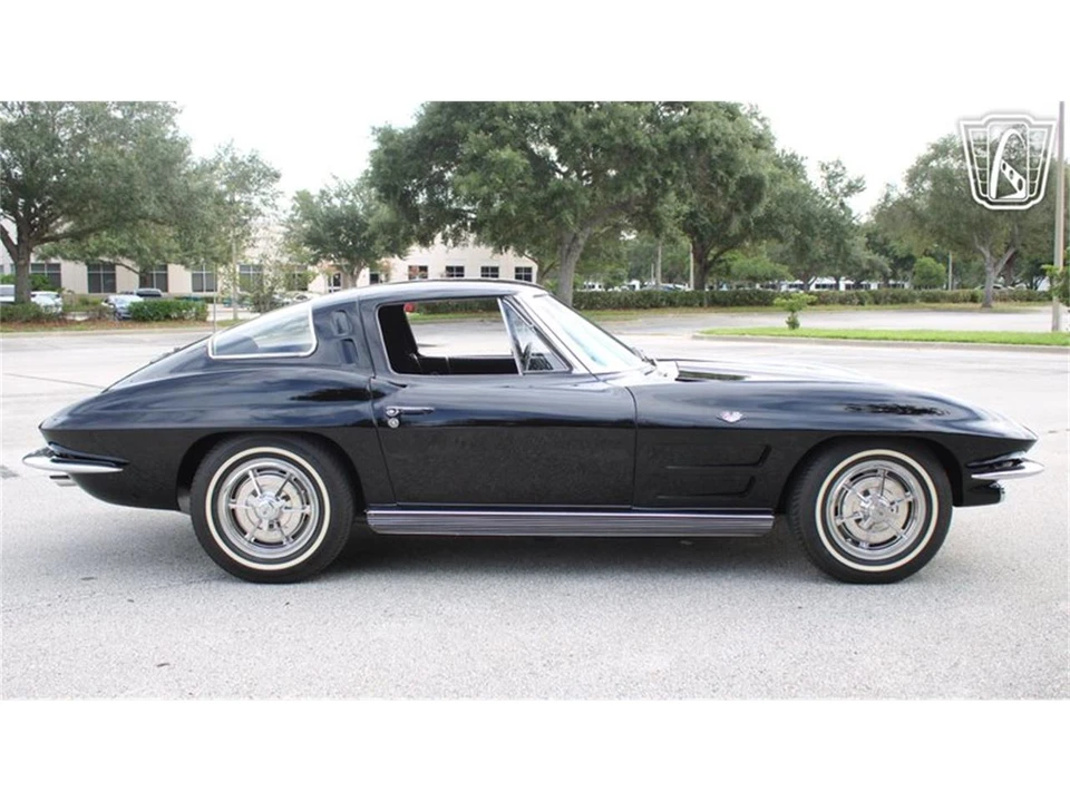 1963 Chevrolet Corvette C2 - Image 21 of 31