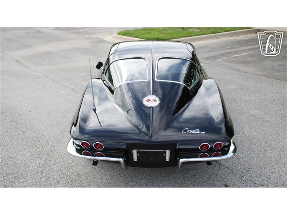 1963 Chevrolet Corvette C2 - Image 16 of 31