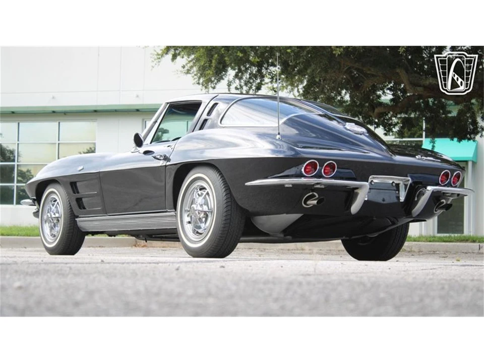 1963 Chevrolet Corvette C2 - Image 11 of 31