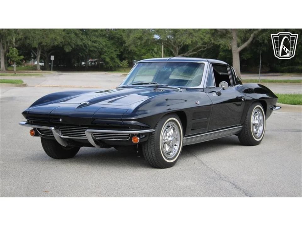 1963 Chevrolet Corvette C2 - Image 3 of 31