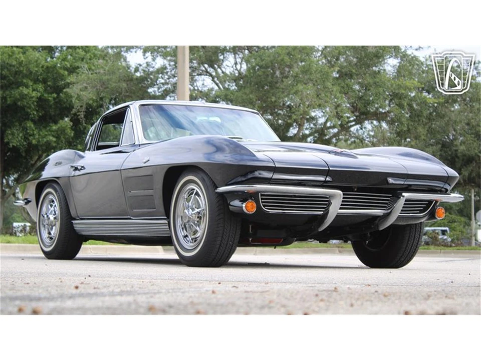 1963 Chevrolet Corvette C2 - Image 23 of 31