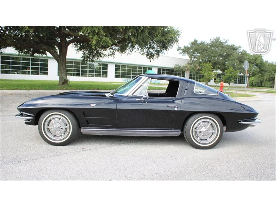 1963 Chevrolet Corvette C2 - Image 9 of 31